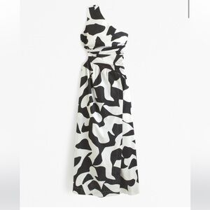 One shoulder cut out maxi dress